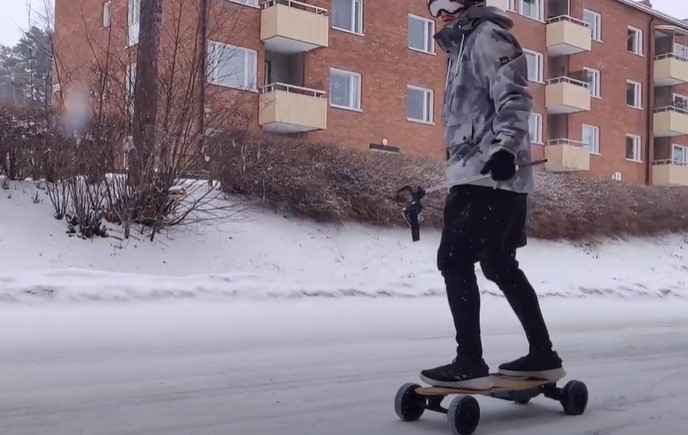 How Does The Cold Affect Electric Skateboards: wear protective gear